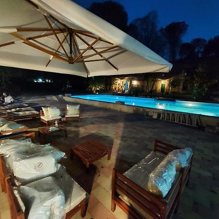 The Baron'S Estate Hotel Torre de' Passeri Екстериор снимка