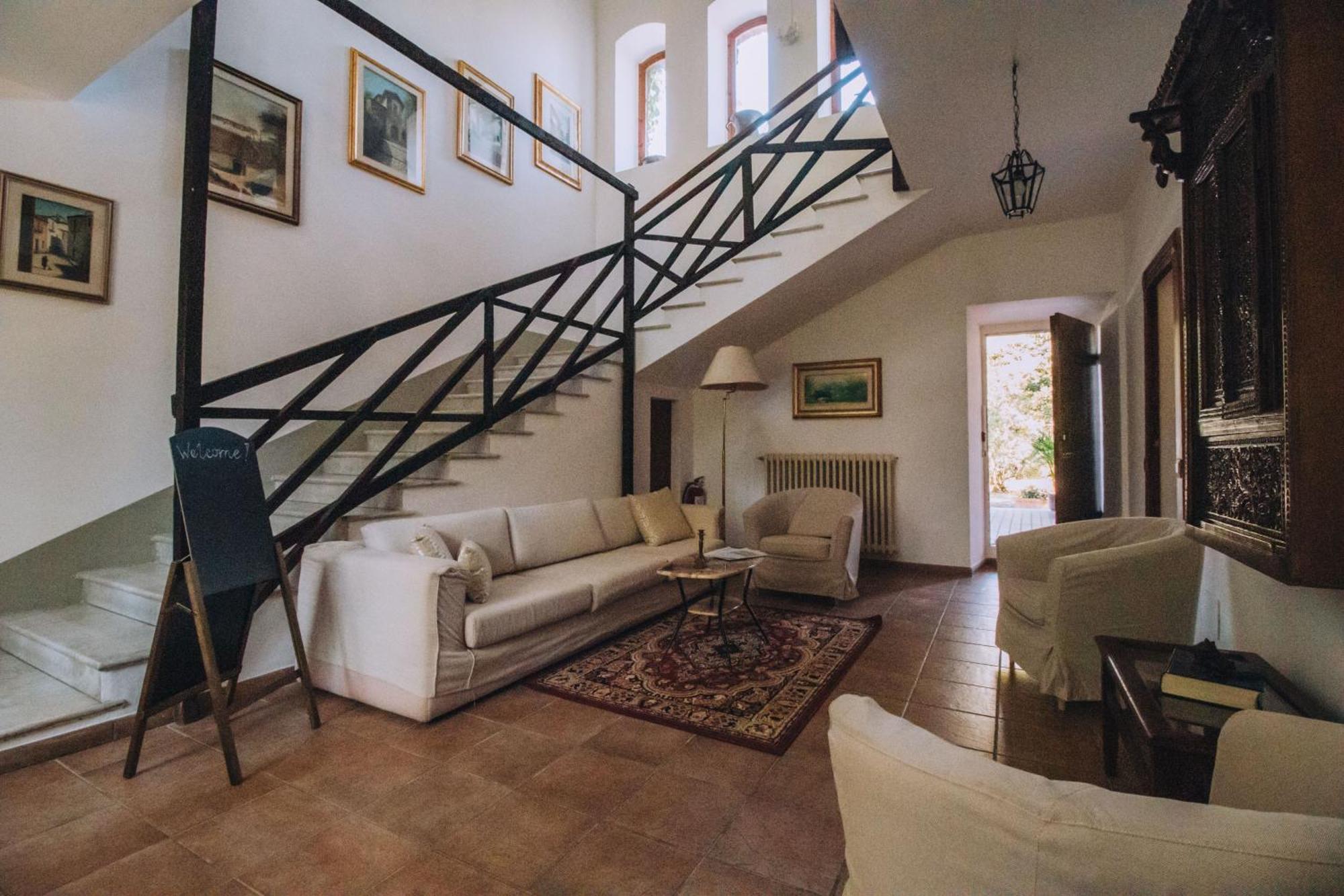 The Baron'S Estate Hotel Torre de' Passeri Екстериор снимка